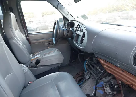 2004 Ford E-250 Recreational из США, поврежденный, VIN 1FDNE24L14HA46365